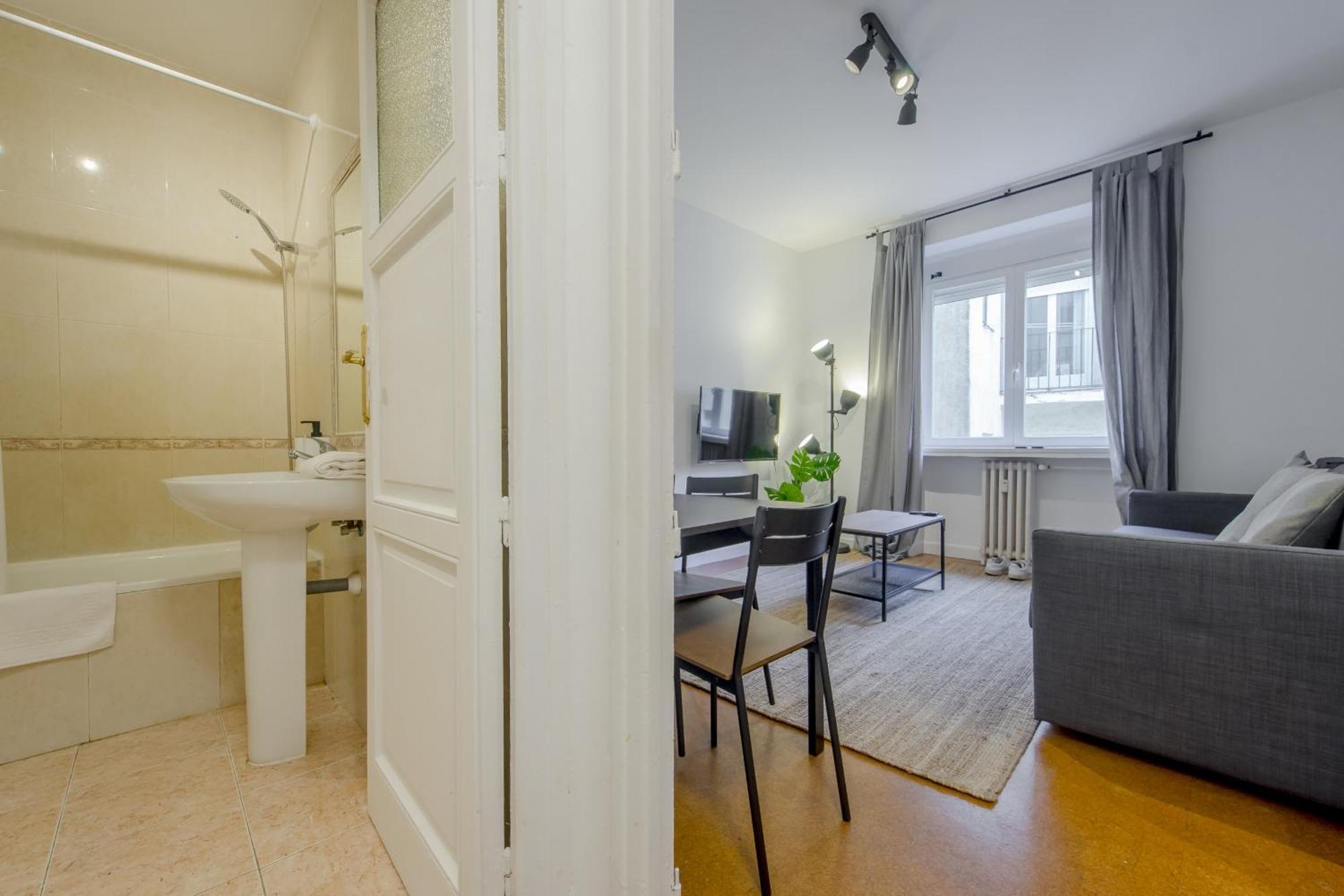 Classic Apt 7Pax En La Latina-Centro De Madrid Exterior photo