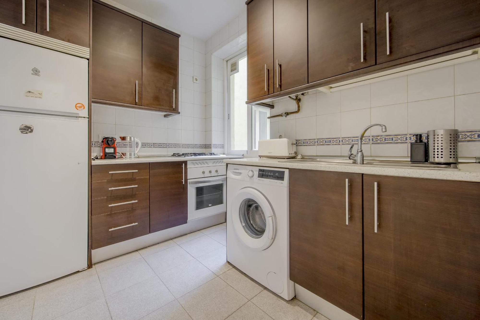 Classic Apt 7Pax En La Latina-Centro De Madrid Exterior photo